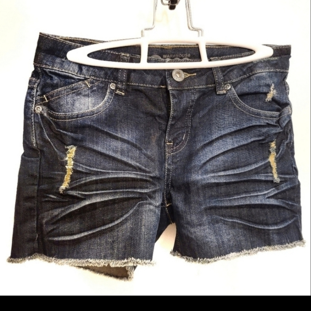 Warehouse one denim shorts size 4 distressed dark wash